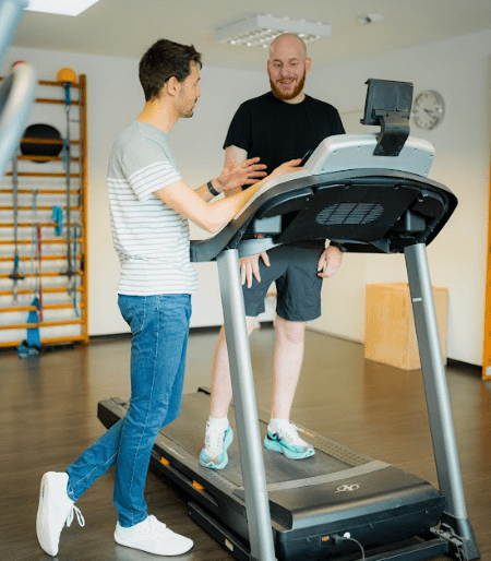 Analyse de foulée sur tapis & bilan des membres inférieurs